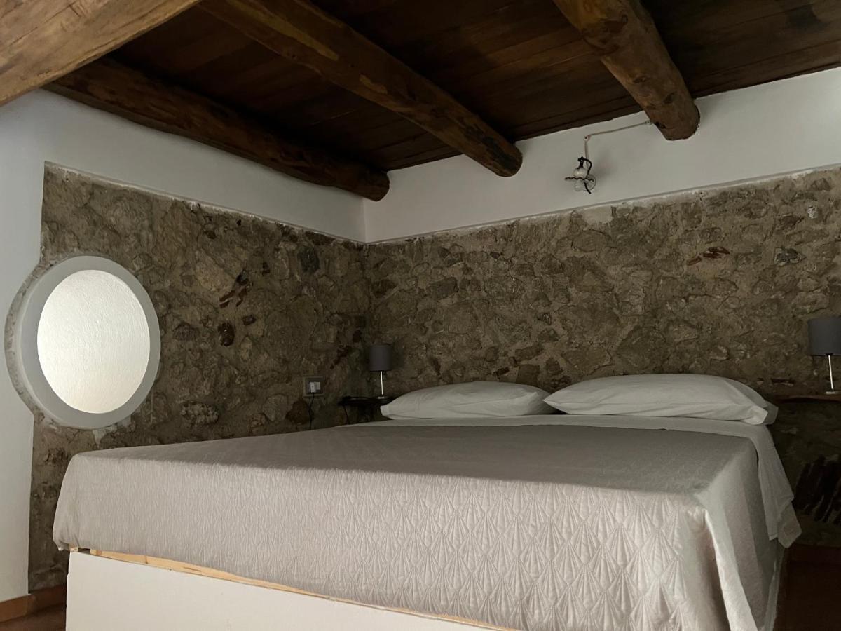 La Rupe Apartments تروبيا المظهر الخارجي الصورة